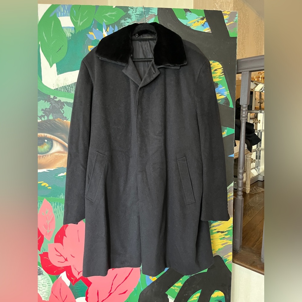 BRIONI men’s all black cashmere gorgeous coat with mink collar and so soft